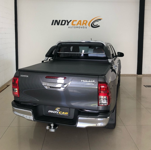 Toyota Hilux 2.7 Srv Cab. Dupla 4x4 Flex Aut. 4p Gasolina e álcool