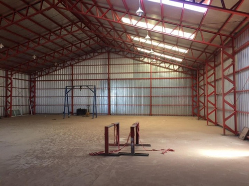 Imagen 2 de 6 de Alquilo Galpon 500 M2 - 2500 M2 Terreno - Añelo