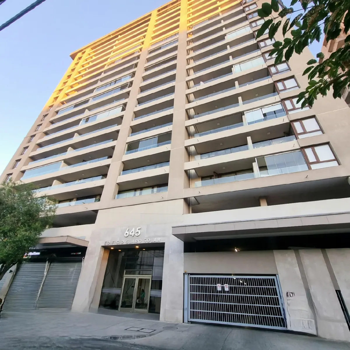 Venta Edificio Claro Solar