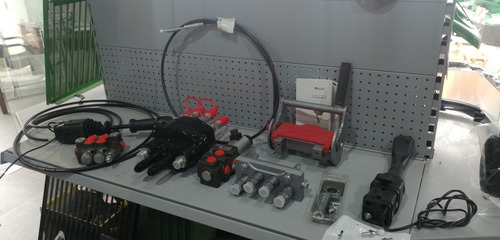 Accesorios Para Palas Frontales, Joystick, Lingas, Bancos Et