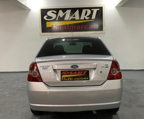 Imagem 5 de 9 de Ford Fiesta Sedan 1.6 (flex) 2005/2005 Prata