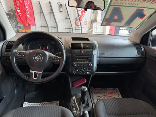 Volkswagen Polo Sedan Polo Sedan 1.6 8V (Flex)