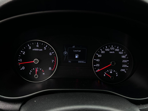 Kia Sportage LX 2.0 AT