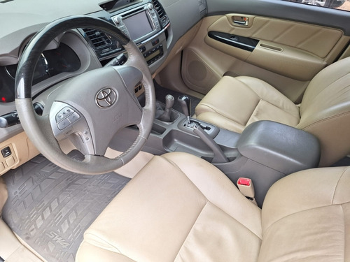 Toyota Hilux SW4 3.0 SRV 4X4 16V TURBO INTERCOOLER DIESEL 4P AUTOMÁTICO