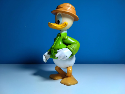 Muñeco Figura Pato Donald Explorador (Usado)