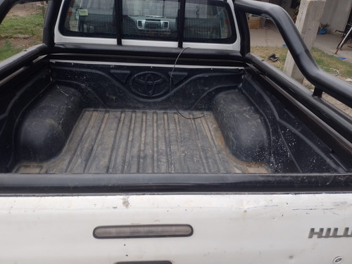Toyota Hilux 4x2 C/d Dx Pack Electrico 2.5 Tdi-h3
