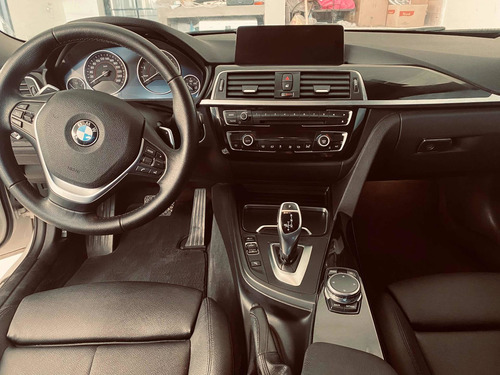 Bmw Serie 3 3.0 330i Sedan Sport Line 252cv 2016
