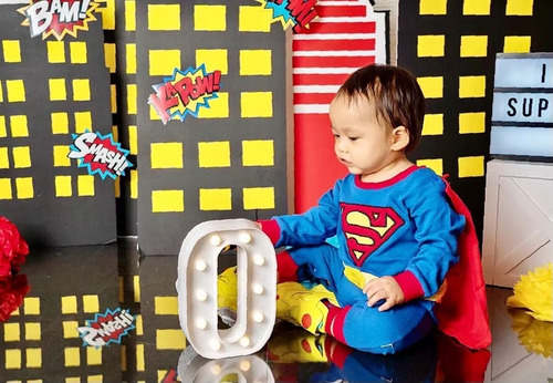 Imagen 2 de 2 de Enterito Personaje Superman