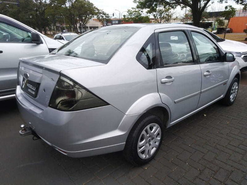 Imagem 4 de 15 de Ford Fiesta 1.6 8v Flex 2012
