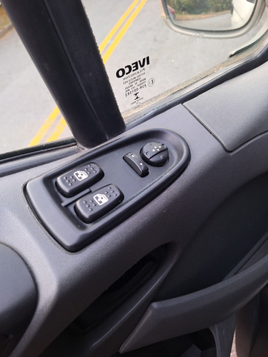 Iveco Daily 45s17 Minibus 16 Lugares