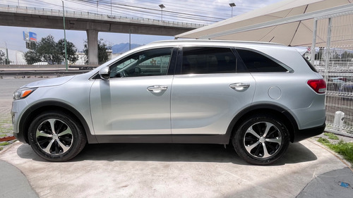 Kia Sorento 3.3L Ex At