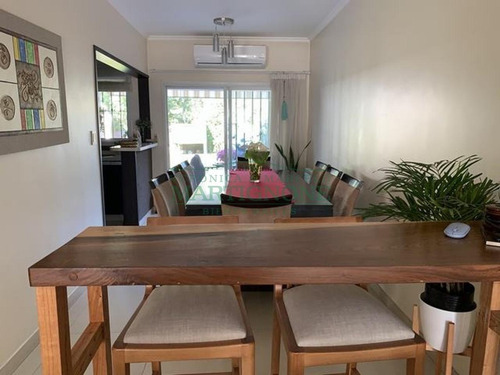 Imagen 10 de 30 de Casa Con Pileta De Natación En Venta En Pilar