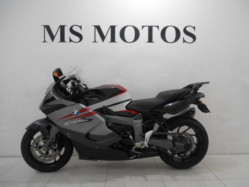 Motos