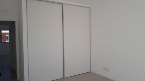Imagen 11 de 14 de Casa En Venta ; Excelente Diseño Moderno, Desarrollada En Dos Planta Sobre Lote En Esquina