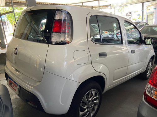 Fiat Uno Attractive 1.0 6v Flex 4 P