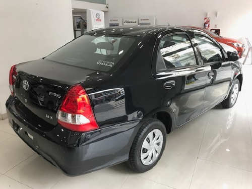 Imagen 8 de 18 de Toyota Etios 4 Ptas Negro Taxi O Remise Entrega Programada