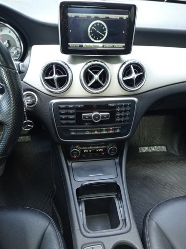 Imagen 8 de 15 de Mercedes-benz Clase Gla 1.6 Gla250 At Sport B.efficiency