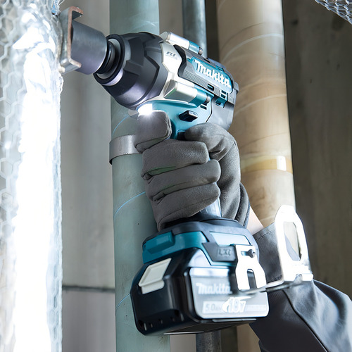 Chave De Impacto 1/2 18v Dtw700 18v 2 Bateria 3ah Makita Biv