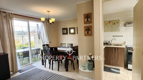 Arriendo Townhouse Peumayen Semi Amoblada