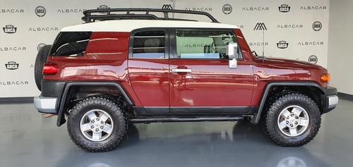 Imagen 10 de 15 de Toyota Fj Cruiser 2010 4.0 Premium At
