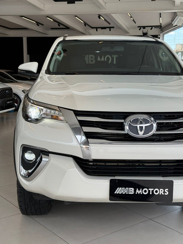 Toyota Hilux SW4 2.8 SRX 4X4 16V TURBO INTERCOOLER DIESEL 4P AUTOMÁTICO