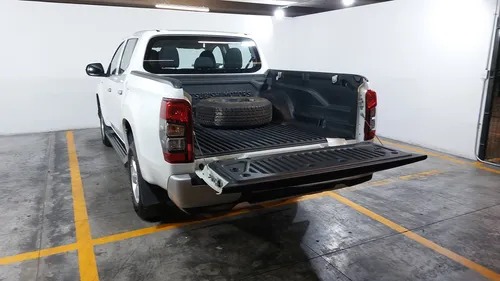 Mitsubishi L200 2.4 GLX GASOLINA