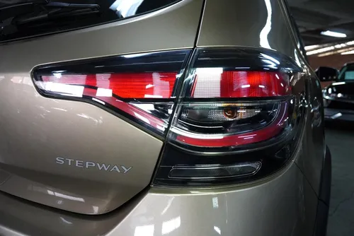 Renault Stepway 1.6 Intense Automática