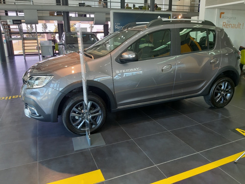 Imagen 10 de 12 de Renault Sandero Stepway Intens 1.6 Stock Car One