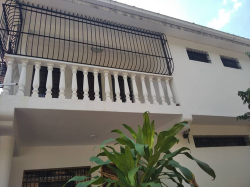 Imagen 18 de 28 de Se Vende Fabulosa Quinta Moderna Y Bonita En El Hipodromo Zona Maracay Aragua Buen Precio 04243785803