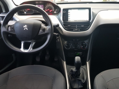 Peugeot 2008 1.6 Allure 2016