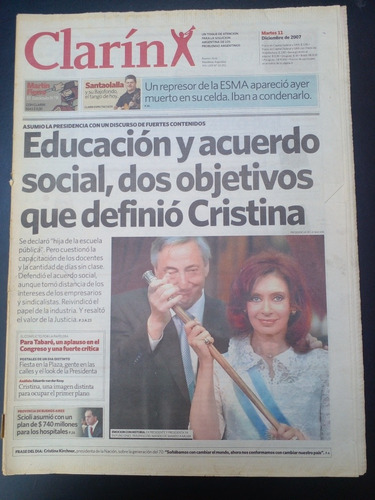 Diario Clarín 11/12/2007 Asume Cristina Presidenta Scioli E