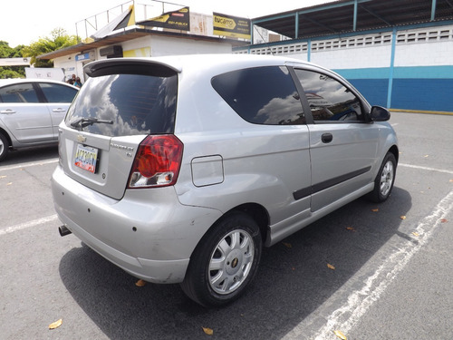 Imagen 3 de 9 de Chevrolet Aveo