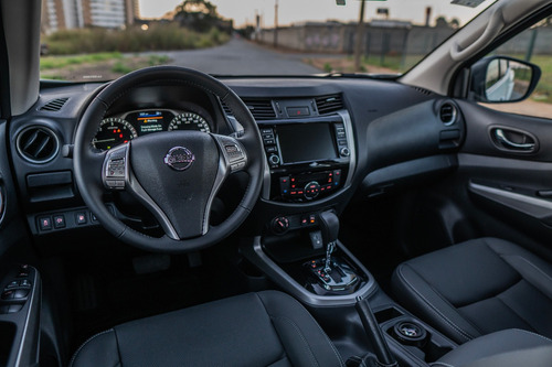 Imagem 8 de 13 de Nissan Frontier 2.3 Td Cd Xe 4x4 (aut)