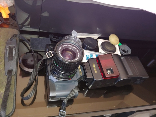 Câmera Fotográfica Vintage Canon T70 E Flash Speedlite 299t