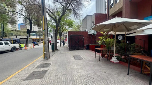 Venta De Oficina A Pasos Del Metro Manuel Montt