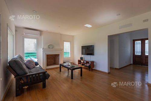 Imagen 26 de 30 de Casa En Venta En Barrio Puertos De Escobar - Maroto Propiedades