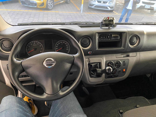 Imagen 11 de 15 de Nissan Urvan 2019 2.5 Panel Ventanas Amplia Mt