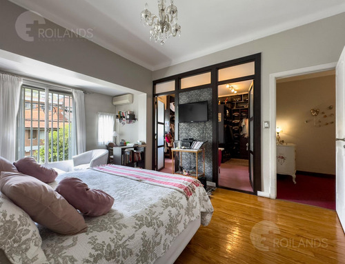 Venta Casa 7 Ambientes Con Patio, Cochera Y Playroom En Almagro