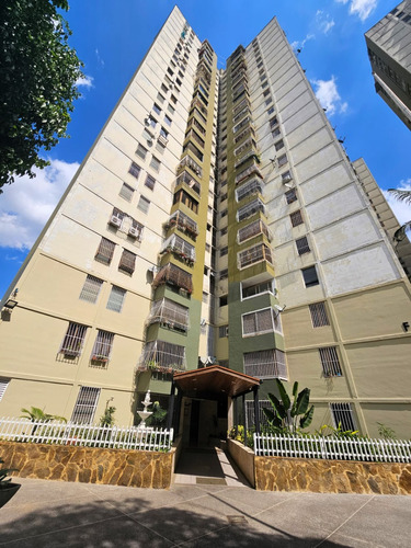 Venta. Apartamento. El Naranjal. Los Samanes. Caracas (bg)