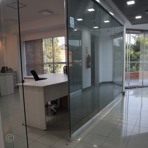 Imagen 5 de 8 de Se Alquila Edificio Completo Semi Equipado, Ideal Para Empresas Grandes Con Planta Eléctrica Total