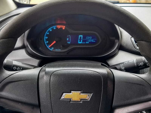 Imagem 4 de 11 de Chevrolet Onix 1.0mt Lt 2013