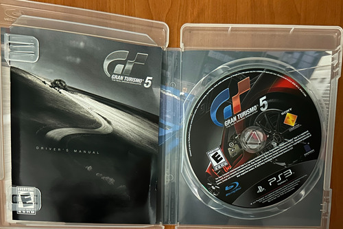 Volante Ps3 + Gran Turismo: 5 - Ps3 + Playstation Move (Usado)