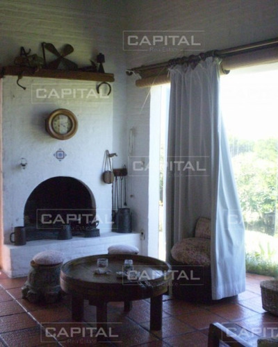 Casa En Josã© Ignacio, 2 Dormitorios *- Ref: 25361