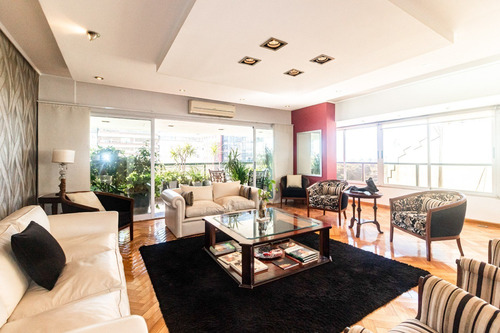 Venta Departamento Premium Torre De Categoría 4 Ambientes Palermo En Av Libertador.