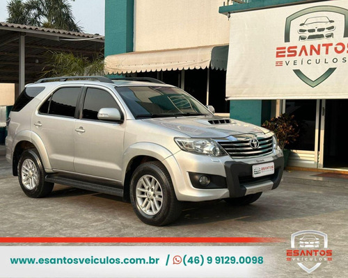 Toyota Hilux SW4 SRV D4-D 4x4 3.0 TDI Dies. Aut