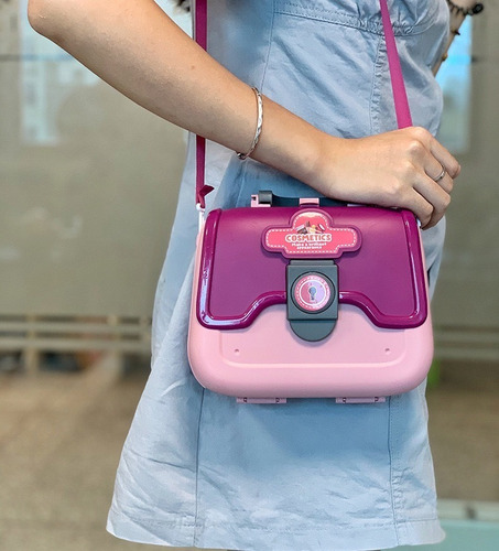 Imagen 3 de 4 de Caja De Maquillaje Juguete 2 En 1 Bolso 25 Piezas Belleza