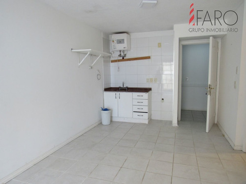 Imagen 2 de 7 de Monoambiente A Metros De Playa Brava - Punta Del Este Brava