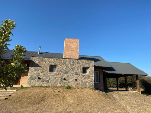 Venta De Vivienda Con Casa De Té En Villa General Belgrano - Inv0035