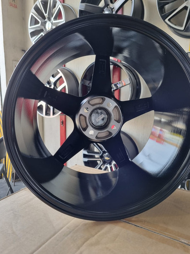 Rines 17' 4/100 Progresivos, Para Chevrolet, Nissan, Vw, H Negro