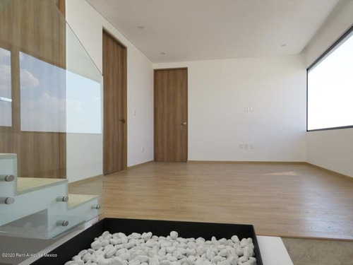 Imagen 11 de 14 de Hermosa Y Amplia Casa Renta Diseño Arquitecto 3 Rec Zibatá Jf
